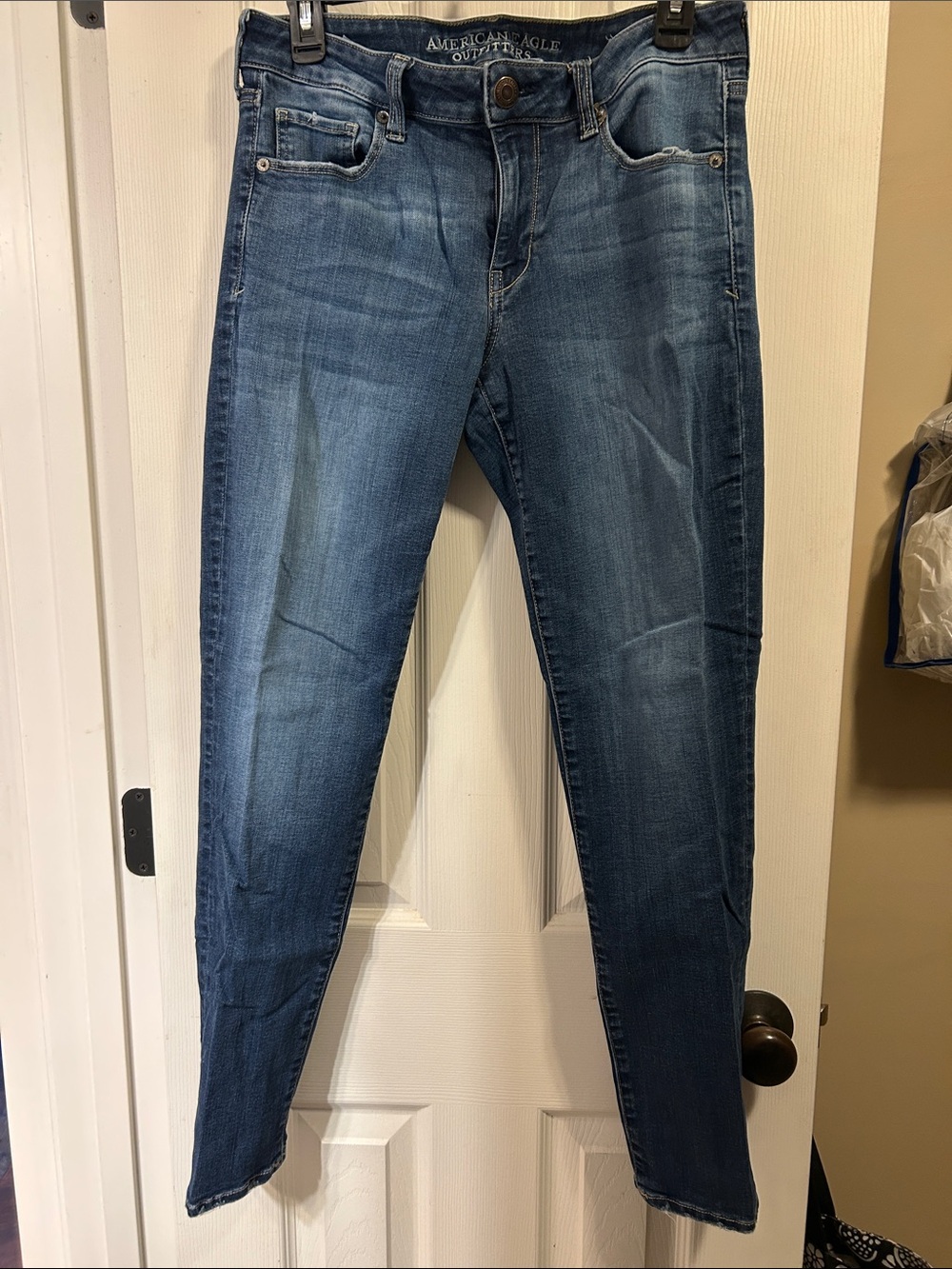 American Eagle Outfitters Women’s Medium Blue Skinny Jeans